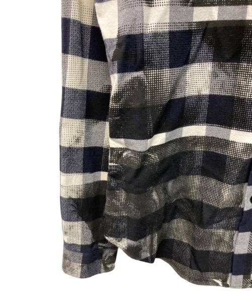 VERSACE（ヴェルサーチ）VERSACE (ヴェルサーチ) PLAID PRINT FLANNEL LONG SLEEVE(プレイド プリント フランネル ロング スリーブ) イタリア製 ブラック×ホワイト サイズ:SIZE 39の古着・服飾アイテム