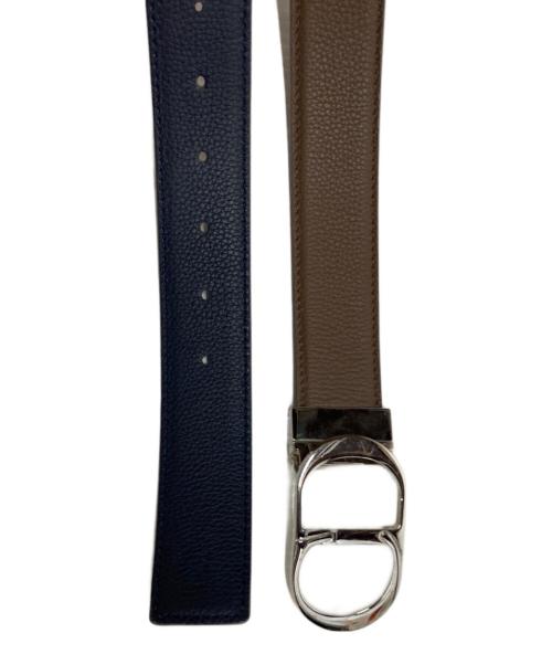 DIOR HOMME（ディオール オム）DIOR HOMME (ディオール オム) CDバックルレザーベルト リバーシブル シルバーバックル イタリア製 ネイビー×ベージュの古着・服飾アイテム