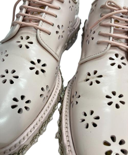 CHURCH'S（チャーチ）CHURCH'S (チャーチ) noir kei ninomiya (ノワール ケイ ニノミヤ) SHANNON21 カットワークレザーシューズ ピンク サイズ:39の古着・服飾アイテム