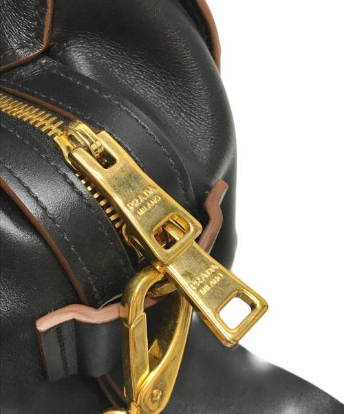PRADA（プラダ）PRADA (プラダ) ボウリング リボンバッグ レザーハンドバッグ イタリア製 ブラック×ブラウン NERO Cの古着・服飾アイテム