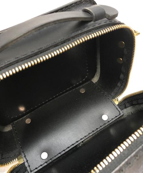 Herz（ヘルツ）Herz (ヘルツ) レザーショルダーバッグ ブラックの古着・服飾アイテム