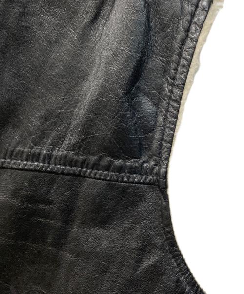 HARLEY-DAVIDSON（ハーレーダビッドソン）HARLEY-DAVIDSON (ハーレーダビッドソン) 裏ボアレザーベスト 70ｓ AMF期 ブラック×ホワイト サイズ:Mの古着・服飾アイテム