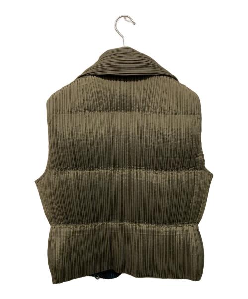 ISSEY MIYAKE（イッセイミヤケ）ISSEY MIYAKE (イッセイミヤケ) プリーツダウンベスト 日本製 カーキ×ブルー サイズ:Mの古着・服飾アイテム