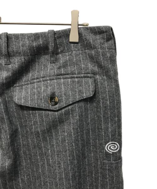 SOL soonerorlater（ソル スーナーオアレイター）SOL soonerorlater (ソル スーナーオアレイター) Pin-Stripe Balloon Pants(ピン ストライプ バルーン パンツ) 2026-2027 AW グレー サイズ:Lの古着・服飾アイテム