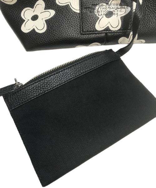 MARC JACOBS（マークジェイコブス）MARC JACOBS (マークジェイコブス) THE DAISY LEATHER SACK BAG THE MINI SACK ブラックの古着・服飾アイテム