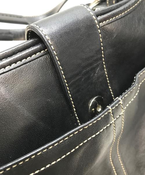COACH（コーチ）COACH (コーチ) ホーボー レザーワンショルダーバッグ ブラックの古着・服飾アイテム