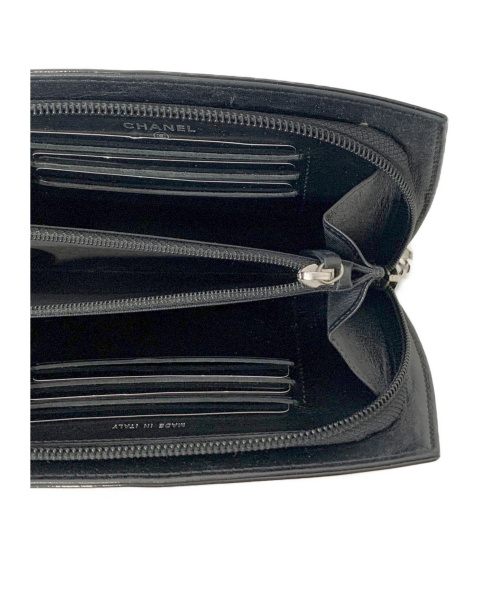 CHANEL（シャネル）CHANEL (シャネル) ココマーク エナメル財布 ブラック メイクアップライン 製造番号 13211884の古着・服飾アイテム