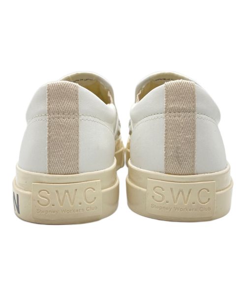 JUNYA WATANABE MAN（ジュンヤワタナベマン）JUNYA WATANABE MAN (ジュンヤワタナベマン) SWC (ステファニー ワーカーズ クラブ) スタッズスニーカー ホワイト サイズ:43の古着・服飾アイテム