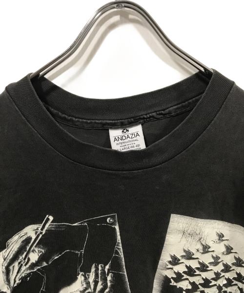 ANDAZIA（アンダジア）ANDAZIA (アンダジア) エッシャーマルチプリントTシャツ ブラック サイズ:XLの古着・服飾アイテム