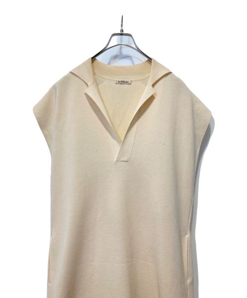 AURALEE（オーラリー）AURALEE (オーラリー) ハイゲージニットスキッパーワンピース ベージュの古着・服飾アイテム