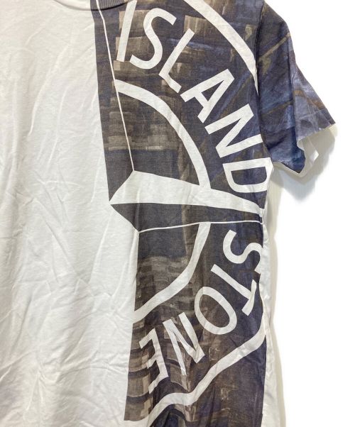 STONE ISLAND（ストーンアイランド）STONE ISLAND (ストーンアイランド) ロゴプリントTシャツ ホワイト サイズ:Ⅿの古着・服飾アイテム