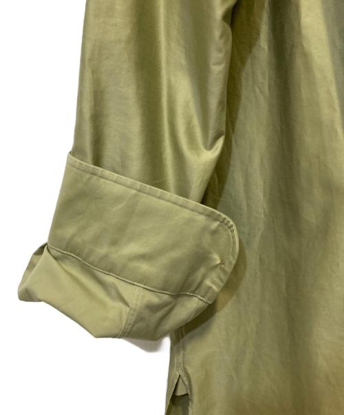 BACCA（バッカ）BACCA (バッカ) コットンバックサテンスタンドカラーロングシャツ 黄緑 サイズ:36の古着・服飾アイテム