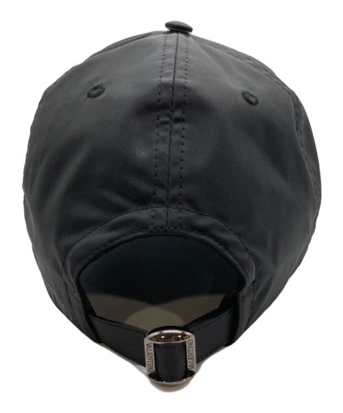 VALENTINO（ヴァレンティノ）VALENTINO (ヴァレンティノ) Stud Baseball Cap ブラックの古着・服飾アイテム