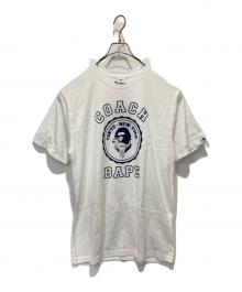 A BATHING APE×COACH（ア ベイシング エイプ×コーチ）の古着「プリントTシャツ」｜ホワイト