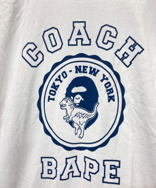 A BATHING APE（ア ベイシング エイプ）A BATHING APE (ア ベイシング エイプ) COACH (コーチ) プリントTシャツ ホワイト サイズ:Ｌの古着・服飾アイテム