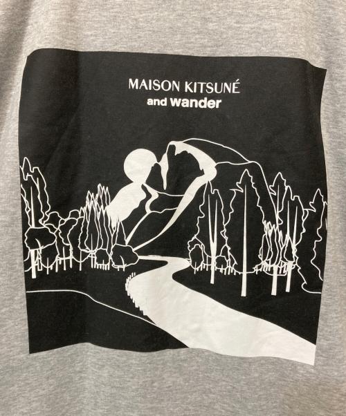 maison kitsune（メゾンキツネ）MAISON KITSUNE (メゾンキツネ) and wander (アンドワンダー) プリントカットソー グレー サイズ:4の古着・服飾アイテム