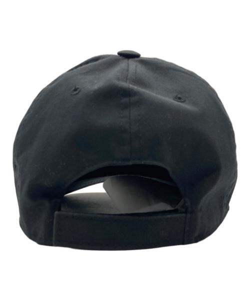 MM6 Maison Margiela（エムエムシックスメゾンマルジェラ）MM6 Maison Margiela (エムエムシックス メゾンマルジェラ) ロゴ刺繍キャップ ブラックの古着・服飾アイテム