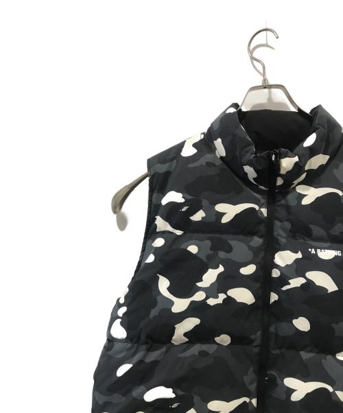 A BATHING APE（アベイシングエイプ）A BATHING APE (アベイシングエイプ) CITY CAMO REVERSIBLE DOWN VEST ブラック サイズ:Lの古着・服飾アイテム