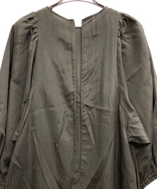 DRESSTERIOR（ドレステリア）DRESSTERIOR (ドレステリア) ボリュームスリーブワンピース オリーブ サイズ:38の古着・服飾アイテム