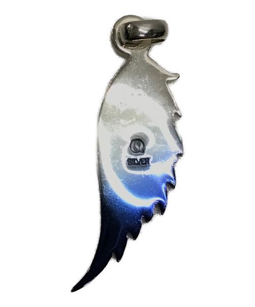 AQUA SILVER（アクアシルバー）AQUA SILVER (アクアシルバー) グラデーションフェザーシルバーペンダントの古着・服飾アイテム