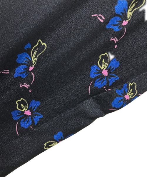 BALLSEY（ボールジィ）BALLSEY (ボールジィ) フロートフラワープリント シャーリングワンピース ネイビー サイズ:34の古着・服飾アイテム