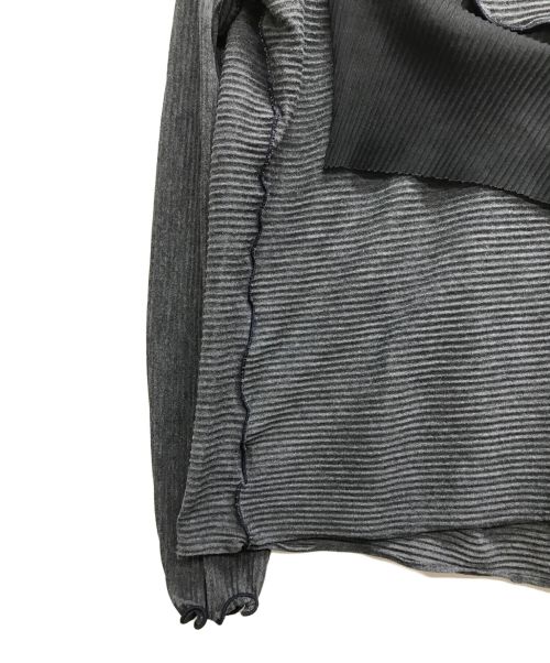 kotohayokozawa（コトハヨコザワ）kotohayokozawa (コトハヨコザワ) 切替フリルカットソー グレー×ブラック サイズ:FREEの古着・服飾アイテム