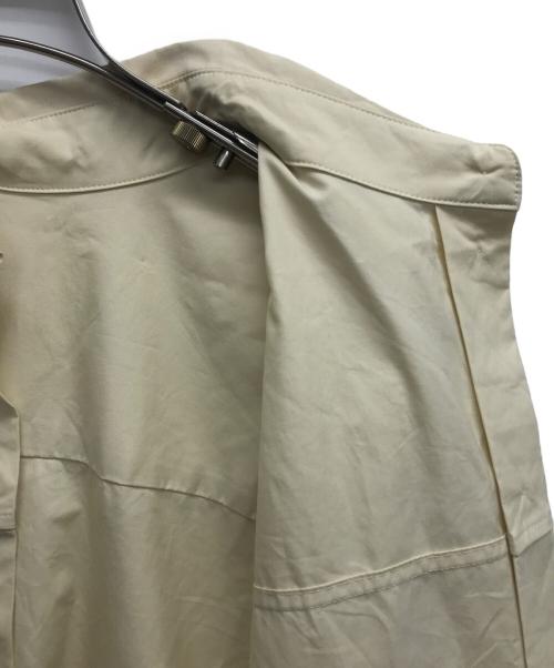 CURRENTAGE（カレンテージ）CURRENTAGE (カレンテージ) シャツワンピース CURRENTAGE アイボリー サイズ:記載無しの古着・服飾アイテム