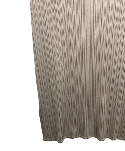 PLEATS PLEASE（プリーツプリーズ）PLEATS PLEASE (プリーツプリーズ) プリーツノースリーブワンピース ベージュ サイズ:3の古着・服飾アイテム