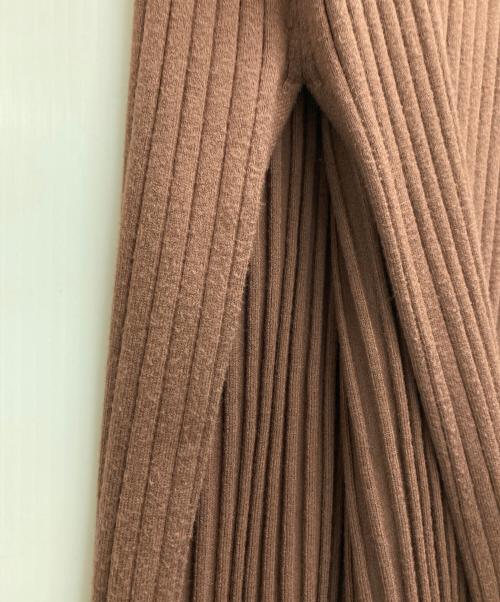 FRAY ID（フレイ アイディー）FRAY ID (フレイ アイディー) パンツ付リブニットワンピース ブラウン サイズ:Freeの古着・服飾アイテム