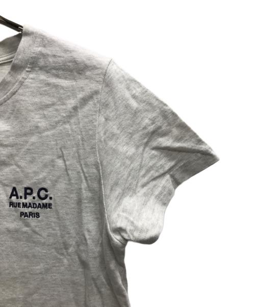 A.P.C.（アーペーセー）A.P.C. (アーペーセー) 刺繍ロゴTシャツ グレー サイズ:Sの古着・服飾アイテム