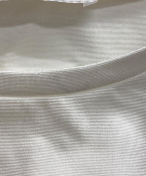 M-PREMIER（エムプルミエ）M-PREMIER (エムプルミエ) ポンチタックスリーブカットソー ホワイト サイズ:36の古着・服飾アイテム