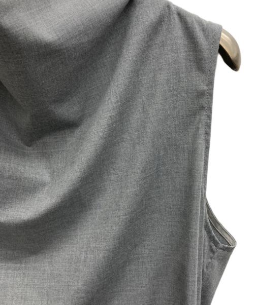 ETRE TOKYO（エトレトウキョウ）ETRE TOKYO (エトレトウキョウ) ドレープハイネックノースリオールインワン グレー サイズ:Mの古着・服飾アイテム