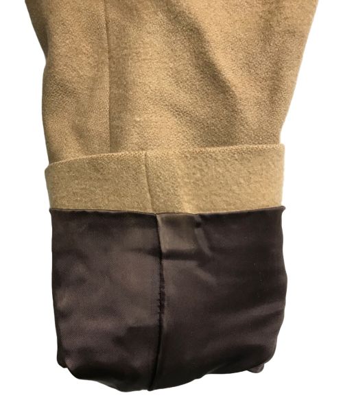 LOVELESS（ラブレス）LOVELESS (ラブレス) ファー衿ベロアテーププリーツカシミヤ混ドレスコート キャメル サイズ:36の古着・服飾アイテム