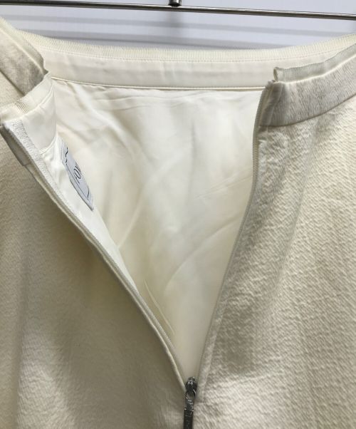 FOXEY（フォクシー）FOXEY (フォクシー) スノーフレアスカート ホワイト サイズ:38の古着・服飾アイテム