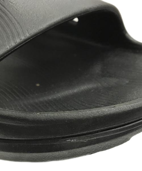 HOKAONEONE（ホカオネオネ）HOKAONEONE (ホカオネオネ) リカバリ―サンダル ブラック サイズ:8の古着・服飾アイテム