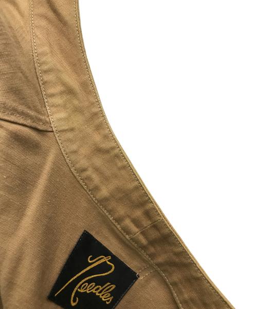 Needles（ニードルズ）Needles (ニードルズ) チェンジボタンマンダリンカラーカバーオール ベージュ サイズ:Sの古着・服飾アイテム