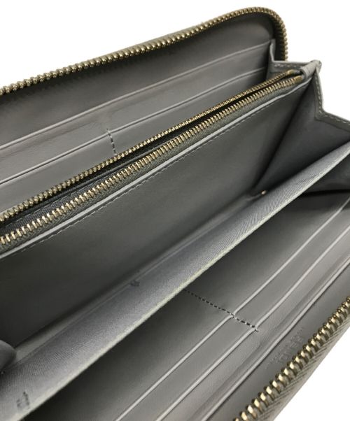 FENDI（フェンディ）FENDI (フェンディ) プレキシガラススタッズウォレット グレーの古着・服飾アイテム