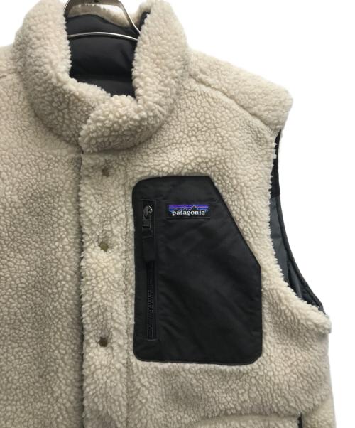 Patagonia（パタゴニア）Patagonia (パタゴニア) Reversible Bivy Down Vest(リバーシブルビビーダウンベスト) グレー サイズ:Mの古着・服飾アイテム