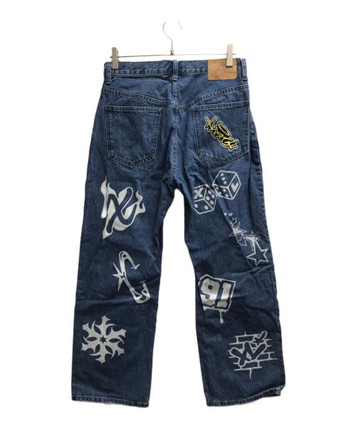X-LARGE（エクストララージ）X-LARGE (エクストララージ) GRAFFITI DENIM PANTS インディゴ サイズ:81cm（W32）の古着・服飾アイテム