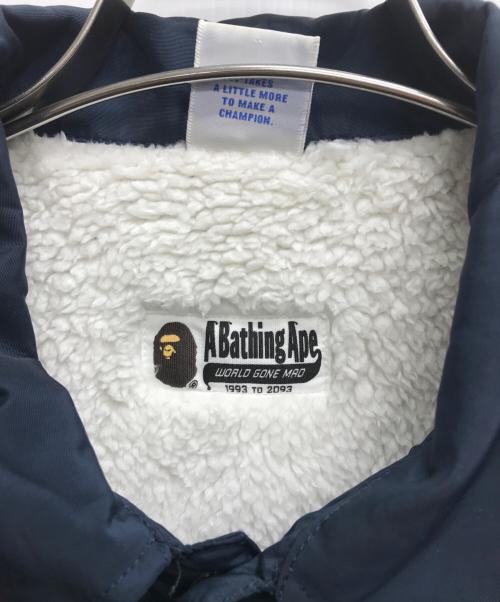 A BATHING APE（アベイシングエイプ）A BATHING APE (アベイシングエイプ) Champion (チャンピオン) 裏ボアコーチジャケット ネイビー サイズ:Mの古着・服飾アイテム