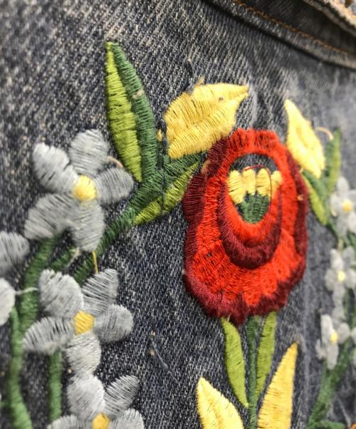Desigual（デシグアル）Desigual (デシグアル) Exotic jeans CHAQ MEDIUM LIOGHT WASH REP インディゴ サイズ:40の古着・服飾アイテム