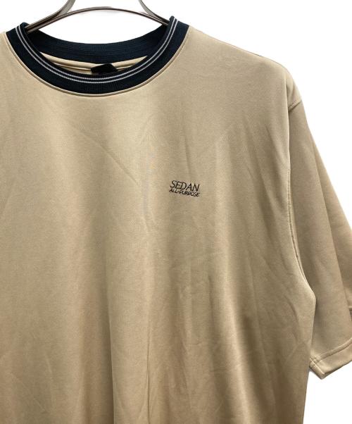 SEDAN ALL-PURPOSE（セダンオールパーパス）SEDAN ALL-PURPOSE (セダンオールパーパス) OG LOGO PRACTICE SHIRT ベージュ サイズ:記載無しの古着・服飾アイテム