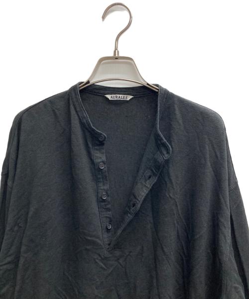 AURALEE（オーラリー）AURALEE (オーラリー) リネン混ヘンリーネックカットソー ブラック サイズ:4の古着・服飾アイテム
