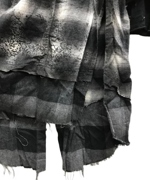 Roen produce by HIROMU TAKAHARA（ロエンバイブロデュースヒロムタカハラ）Roen produce by HIROMU TAKAHARA (ロエンバイブロデュースヒロムタカハラ) チェックコート ブラック×ホワイト サイズ:Mの古着・服飾アイテム