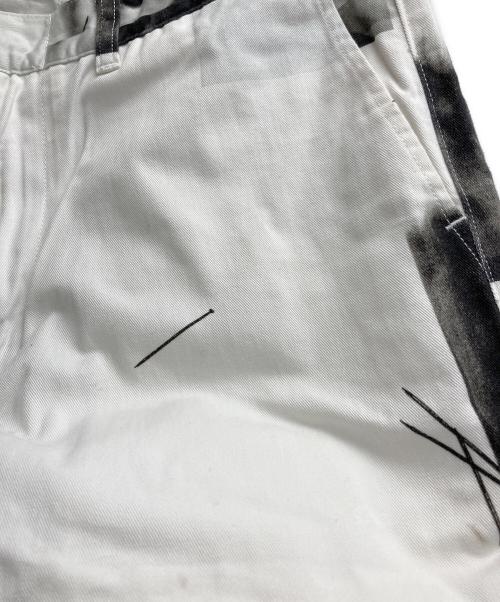 ALMOSTBLACK（オールモストブラック）ALMOSTBLACK (オールモストブラック) テーパードパンツ ホワイト×ブラック サイズ:Mの古着・服飾アイテム