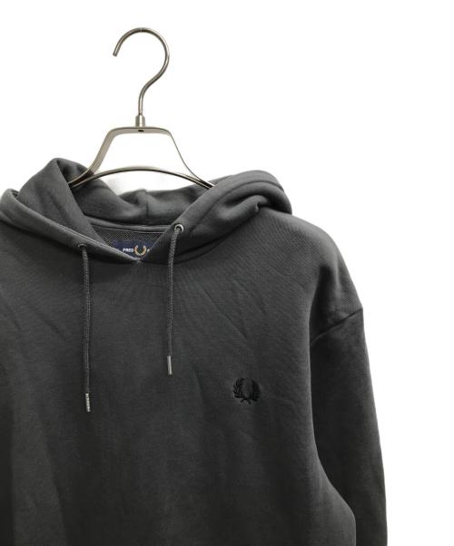 FRED PERRY（フレッドペリー）FRED PERRY (フレッドペリー) Tipped Hooded Sweatshirt (ティップドフーディッドスウェットシャツ) グレー サイズ:Sの古着・服飾アイテム