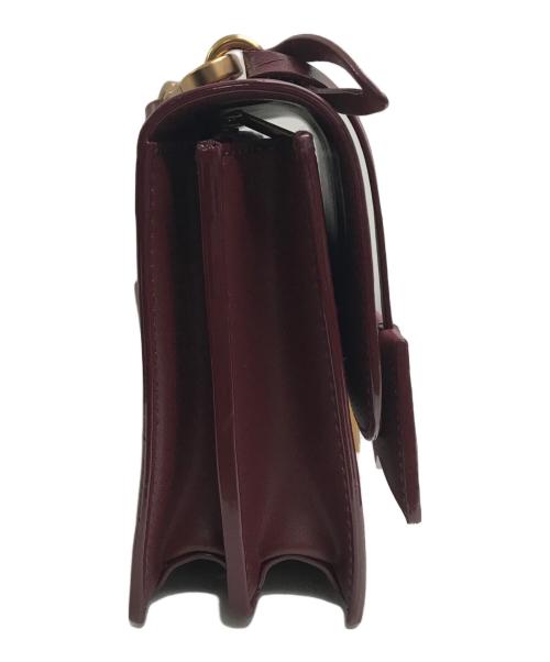 CHARLES & KEITH（チャールズアンドキース）CHARLES & KEITH (チャールズ＆キース) Classic Boxy Push Lock Crossbody Bag レッドの古着・服飾アイテム