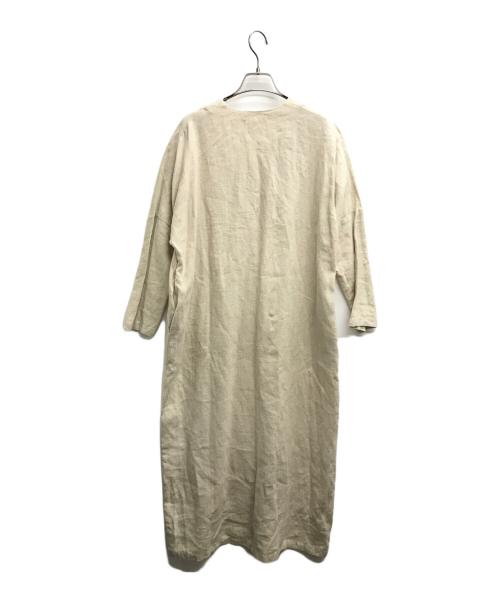 evam eva vie（エヴァムエヴァ ヴィー）evam eva vie (エヴァムエヴァ ヴィー) ドロップショルダーVネックワンピース ベージュ サイズ:1の古着・服飾アイテム