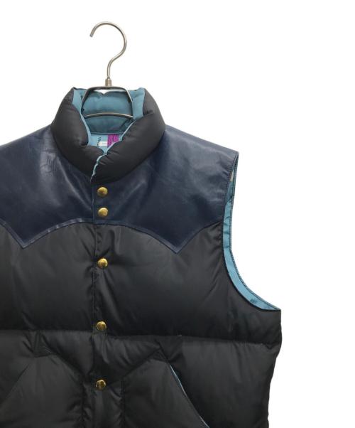 Rocky Mountain FeatherBed（ロッキーマウンテンフェザーベッド）Rocky Mountain FeatherBed (ロッキーマウンテンフェザーベッド) WAREHOUSE (ウエアハウス) WH DOWN VEST(WHダウンベスト) ブラック×ネイビー サイズ:38の古着・服飾アイテム