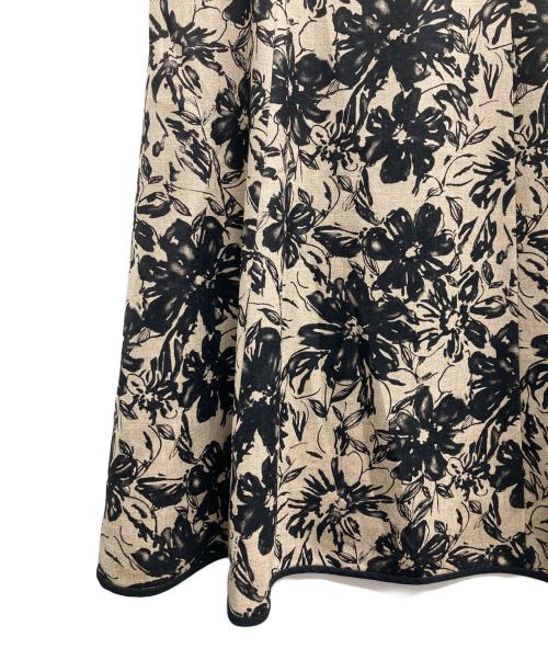 M'S GRACY（エムズグレイシー）M'S GRACY (エムズグレイシー) ボタニカルワンピース ブラック×ベージュ サイズ:38の古着・服飾アイテム